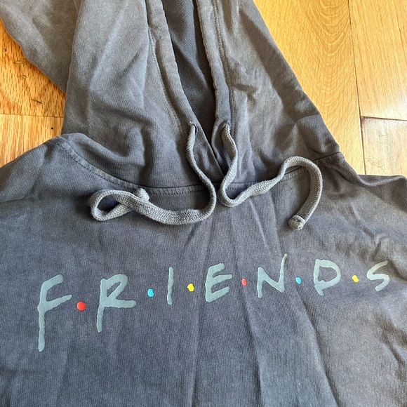 F•R•I•E•N•D•S hoodie - Picture 5 of 5